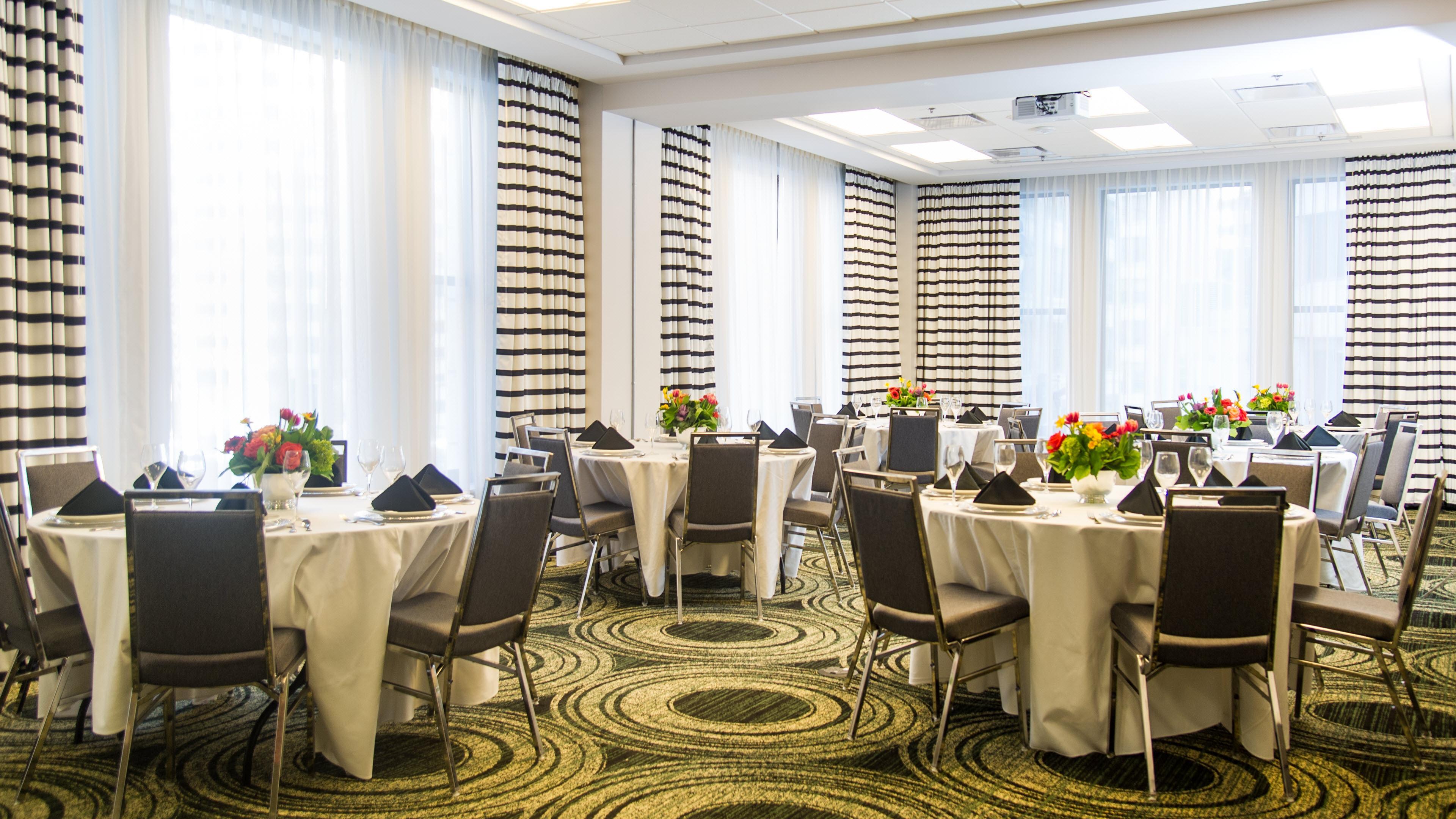Hotel Indigo - Kansas City Downtown By Ihg Экстерьер фото